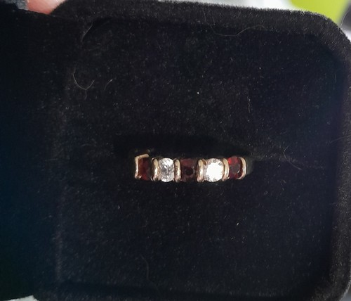 9ct yellow gold ruby - and, cubic
